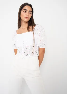 Blusa ricamata traforata